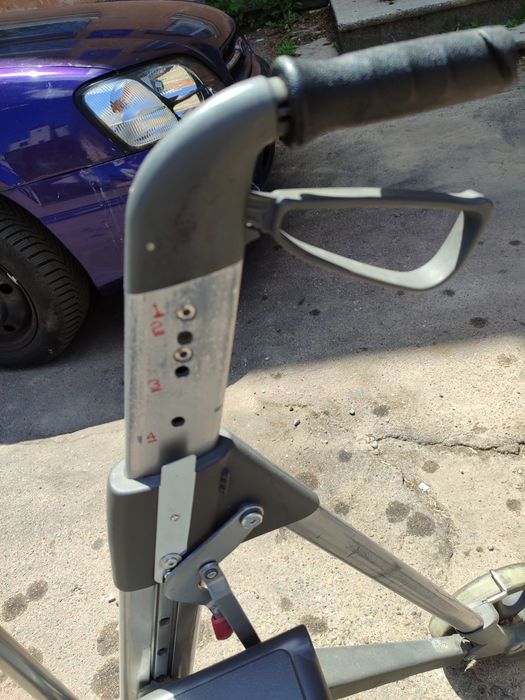 Велоровер Україна б/в, потрібна профілактика. Стоїть років 40 без діла