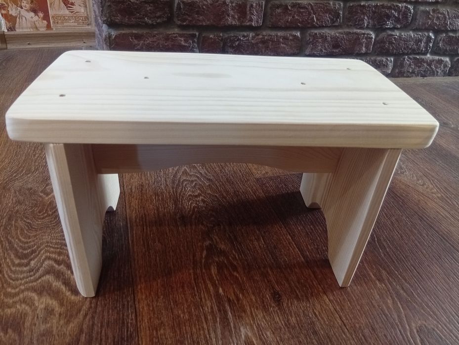 Подставка для ног, табурет, скамейка, стульчик. Деревянная