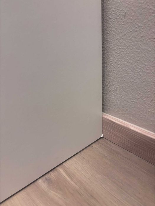 Roupeiro usado Brimnes ikea