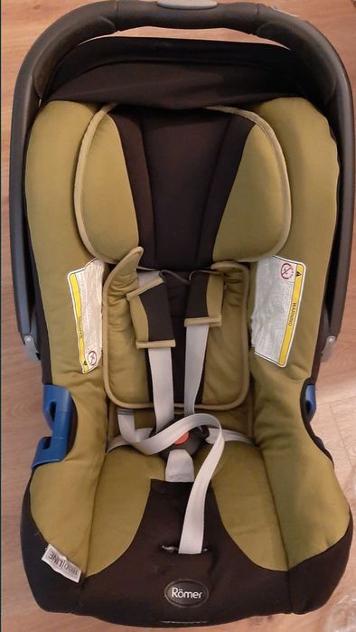 Cadeira Bebé Britax Romer Baby-Safe Plus SHR II + Base Isofix