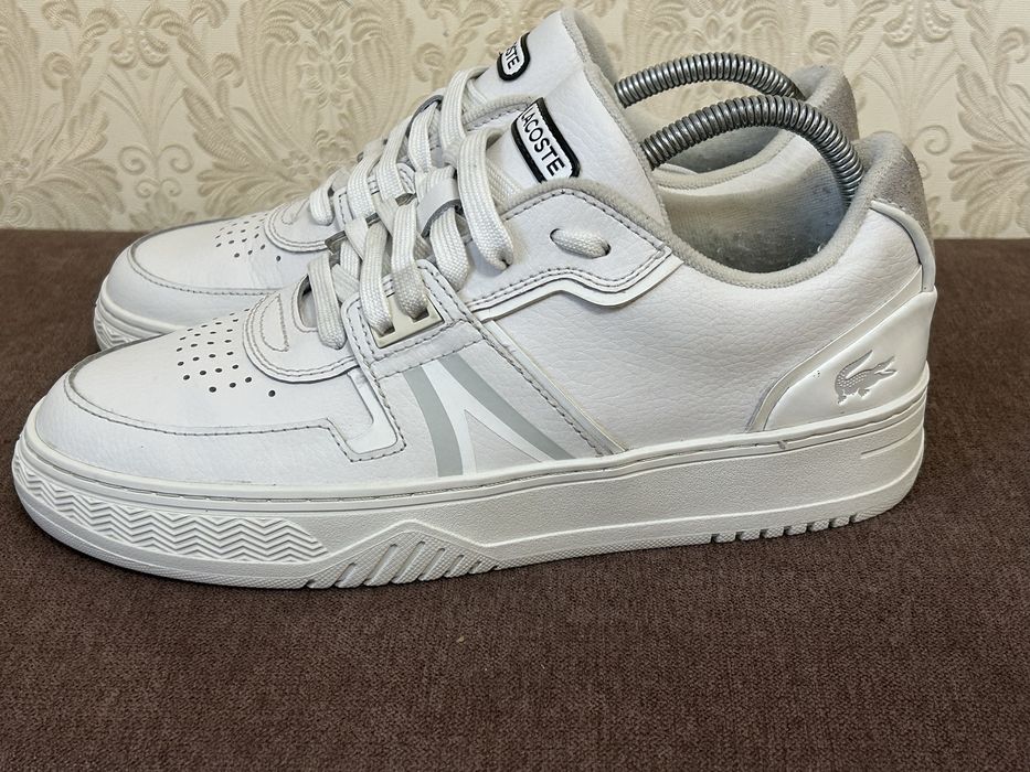 Жіночі кросівки Lacoste L001