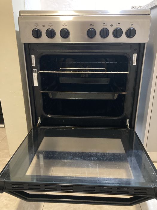 Fogão Eléctrico Indesit 16VMH2A X