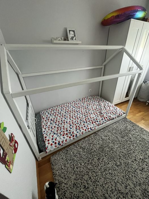 Cama infantil casinha