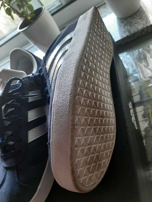 Sapatinhas azuis adidas 37 mulher como novas