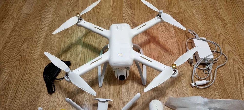 Kвадрокоптер дрон Xiaomi Mi Drone 4K White