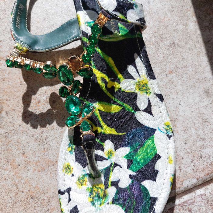 Obniżka ceny! Sandałki japonki 39. Dolce&Gabbana.