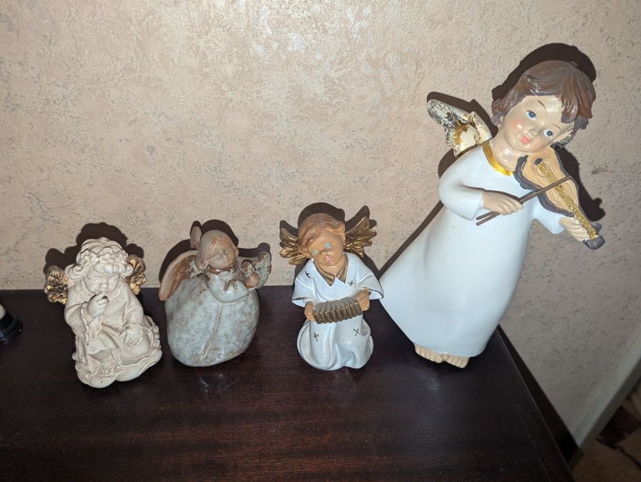 Anjos em diferentes materiais