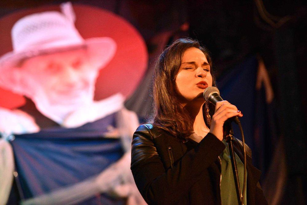 Nauka śpiewu/holistyczna praca z głosem