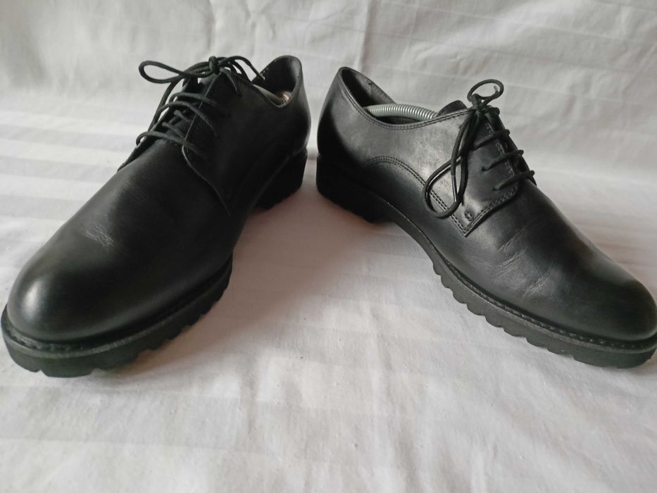 Tamaris roz. 41 - dł. wkł. 26,5 cm- skóra- stan bdb