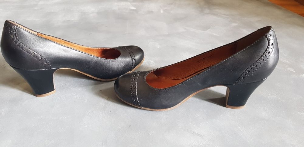 Buty czółenka damskie skóra czarne 5 th Avenue r. 36