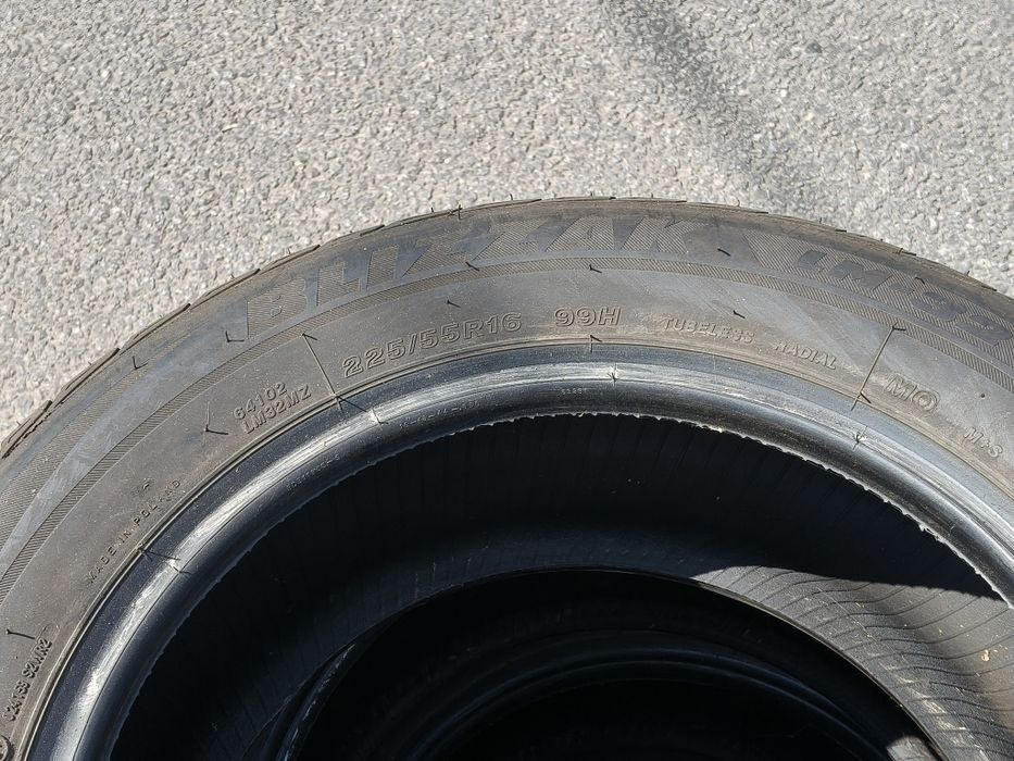 Зимові автошини Bridgestone Blazzak LM-32 225/55/R16