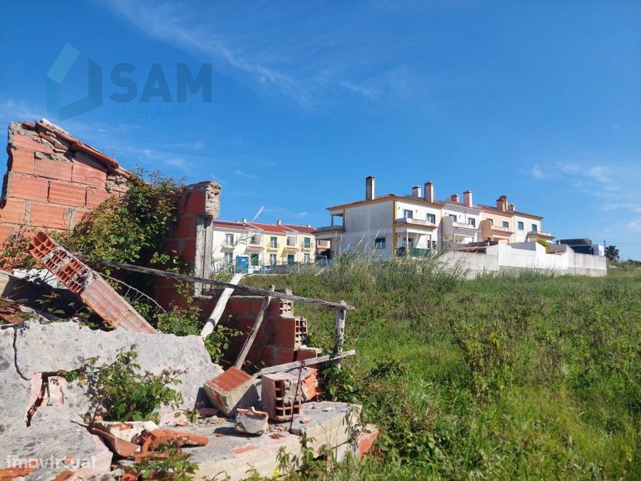 Lote de Terreno para construção de Habitação — Caldas Da Rainha - Nossa Senhora Do Pópulo, Coto E São Gregório, Leiria