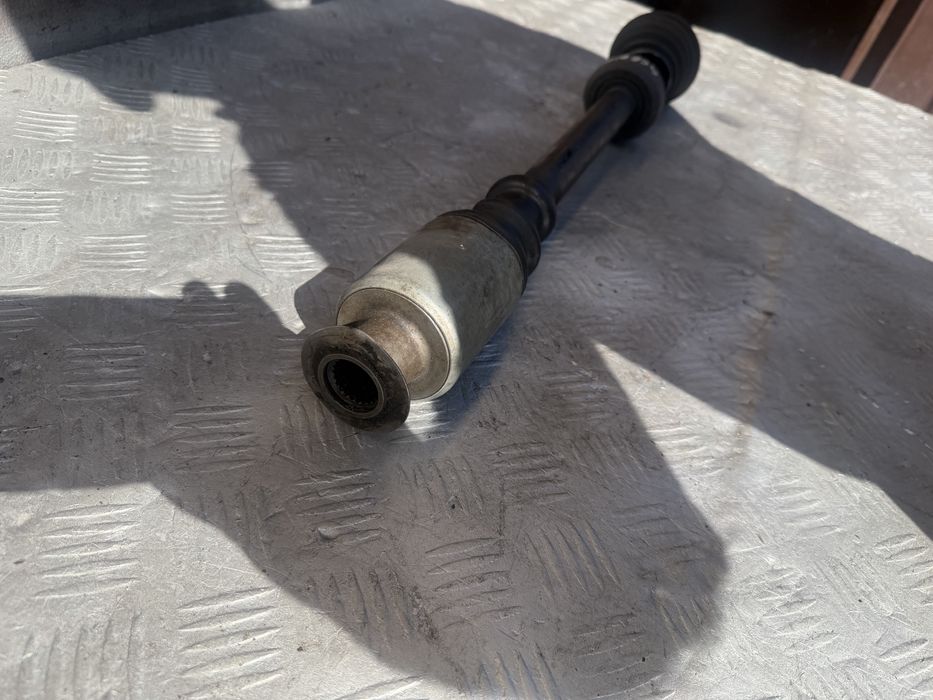 Полуось привод Renault Scenic RX4 2002 сценик рх4