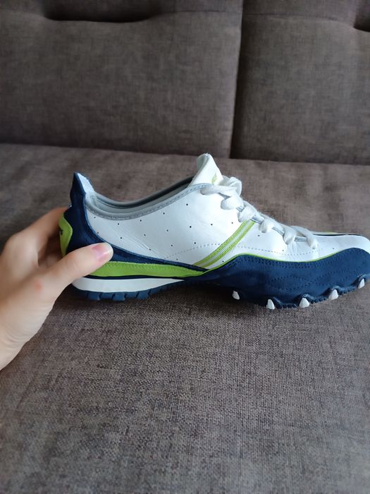 Кросівки шкіряні