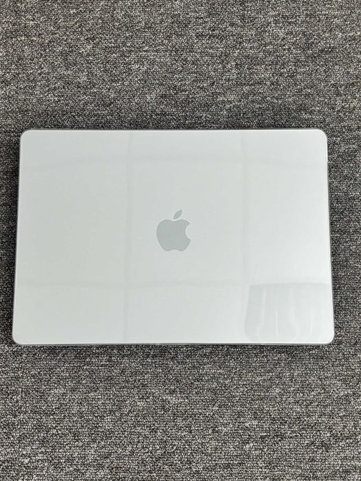 Apple MacBook Air 15,3" M4 / 16 GB RAM / 512 GB SSD – stan idealny