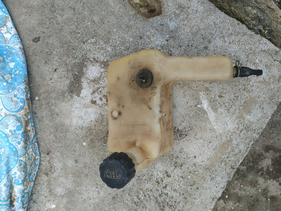 Продам масло бак honda Pal