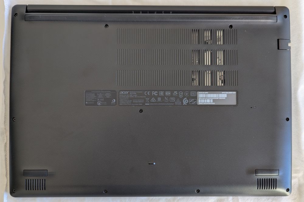 Portátil ACER Aspire 3