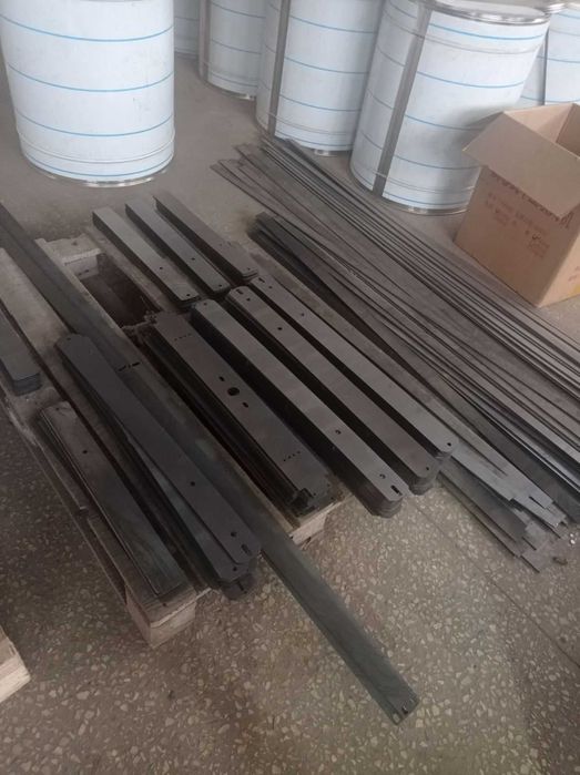 Лазерна різка, гнуття металу