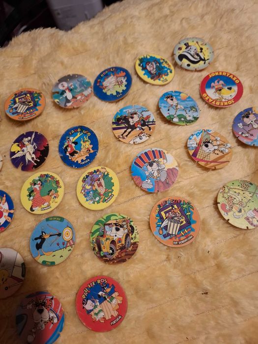 Tazos muito antigos de coleção