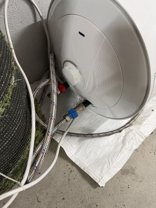 Termoacumulador SKYLUXE 50L – Como Novo