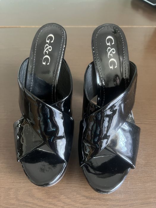 Продам шлепанцы сабо