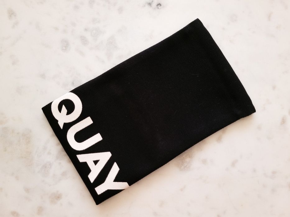 Okulary Quay Australia, Hotel Lobby