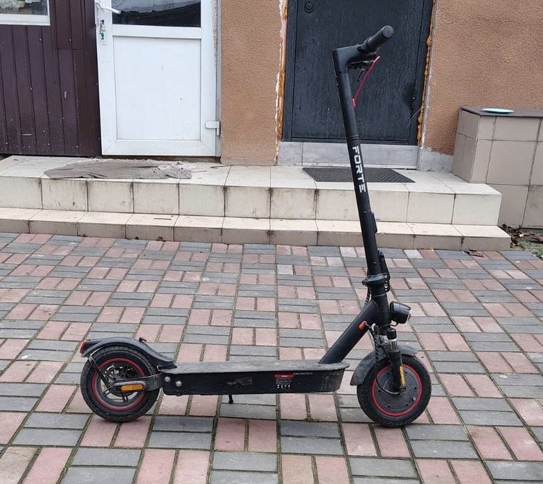 Електросамокат E9 PRO MAX Forte