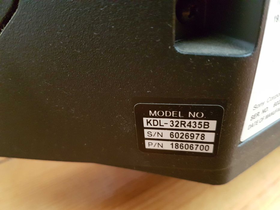 Telewizor SONY 32 BRAVIA LED  z oryginalnym pilotem i kartonem