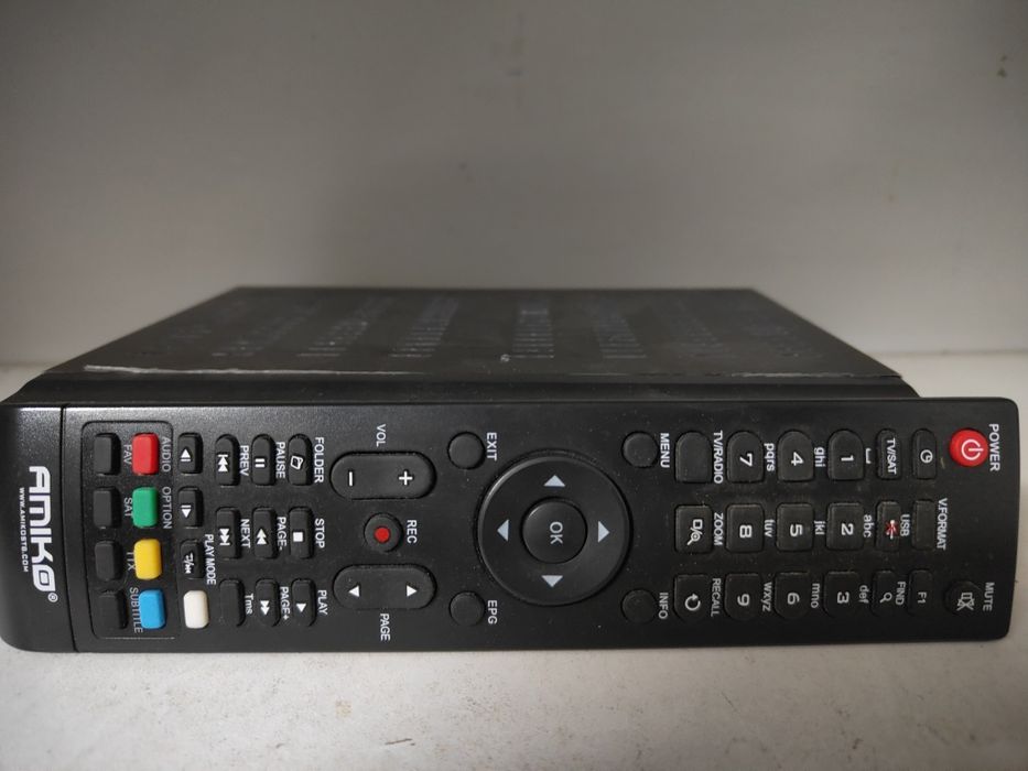 Box satélite Amiko 8155