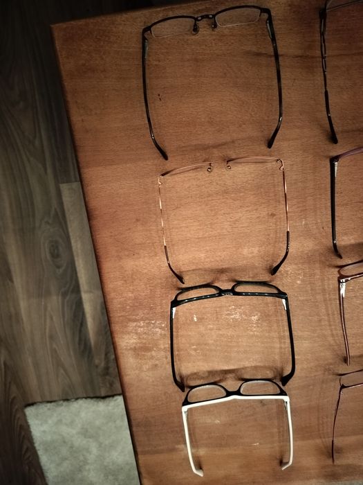 Oprawki do okularów  w większości dziecięce