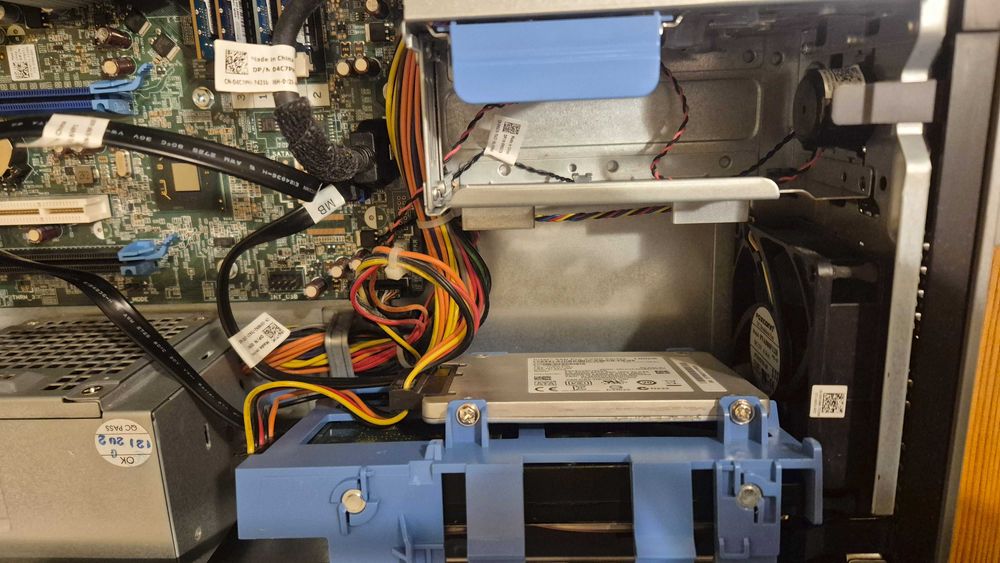 Komputer Dell OptiPlex 7010 DT i7-3770 RAM 16GB 180 SSD 500 HDD Tychy