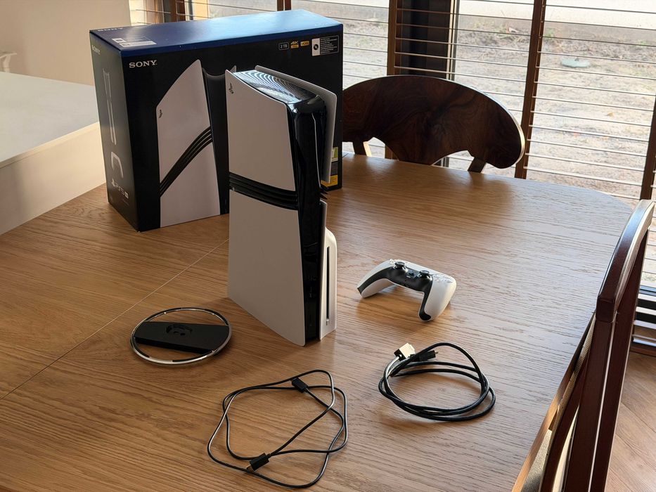 PlayStation 5 Pro z napędem | Model CFI-7121