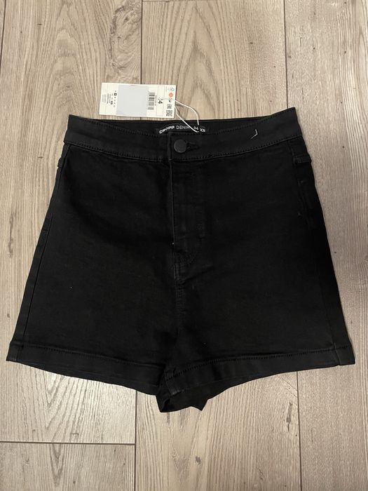 Krótkie spodenki cropp 34
