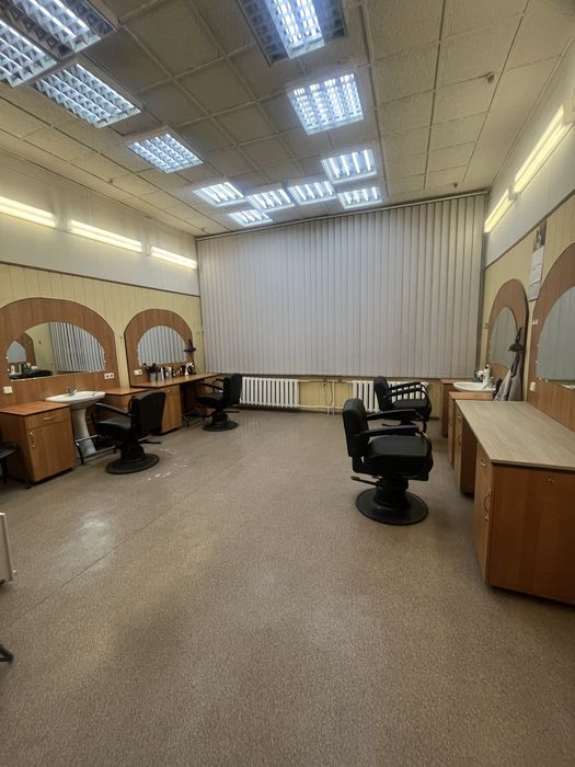 Продаж комерційної нерухомості, Дарницька пл.