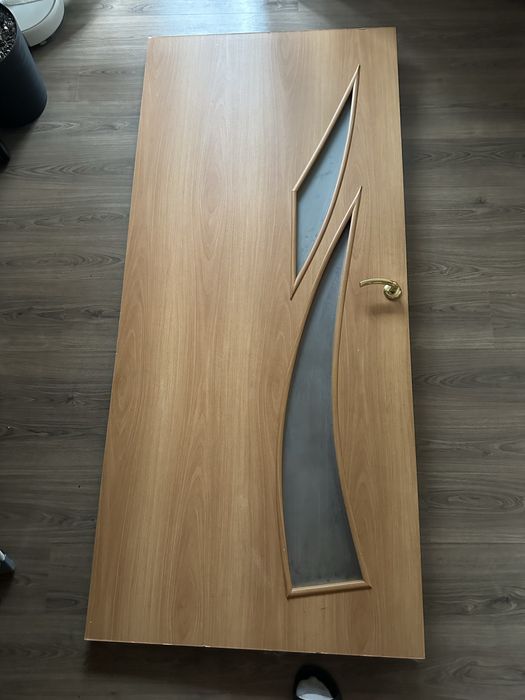 Продам межкомнатные двери