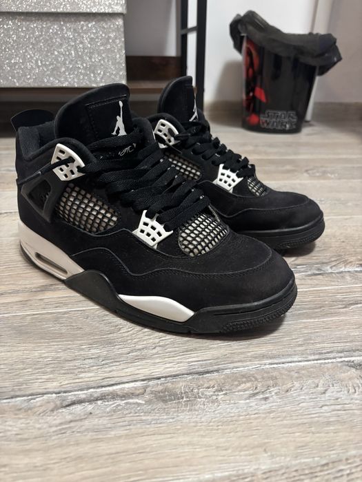 jordan 4 white thunder