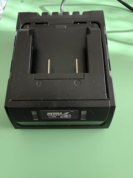 DEDRA DED7038 Ładowarka 60W SAS+ALL 20V