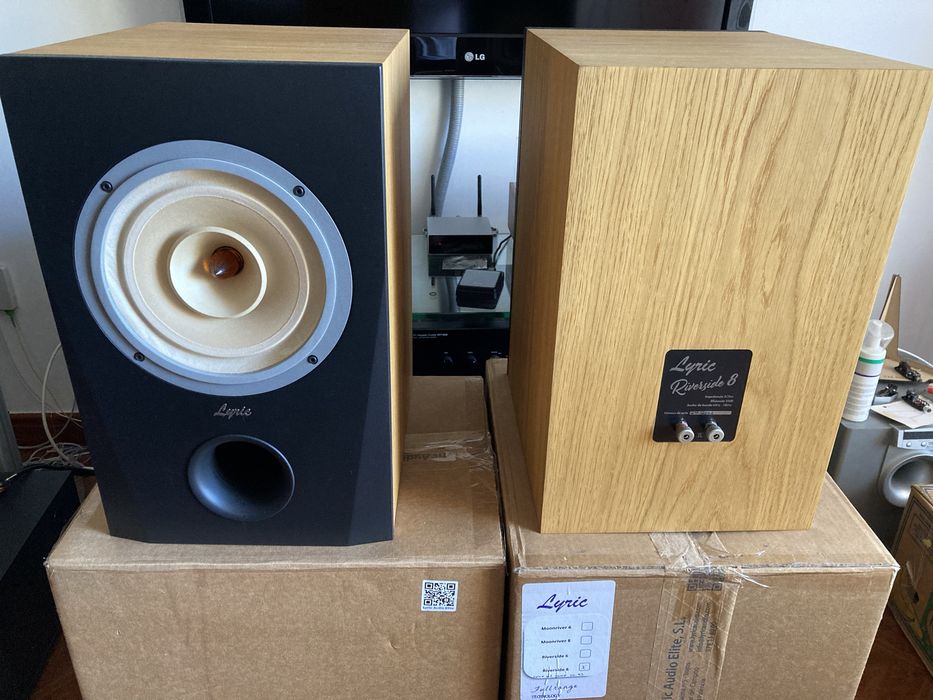 Lyrictech Riverside 8 colunas