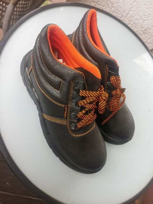Buty robocze numer 44