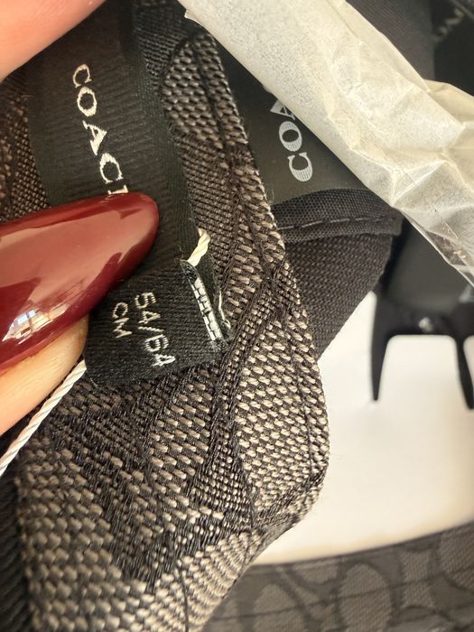 Czapkaz daszkiem Coach czarna nowa M/L unisex