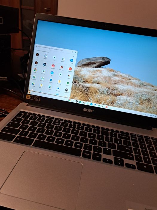 Laptop Acer z dotykowym ekranem