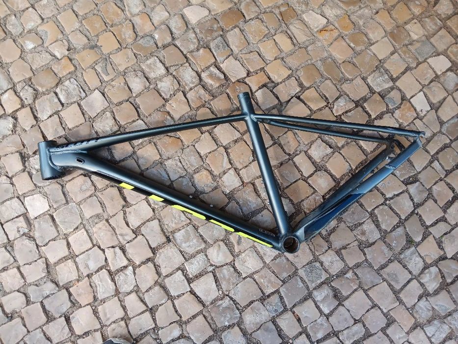 Quadro bicicleta aluminio roda 28, medio tamanho
