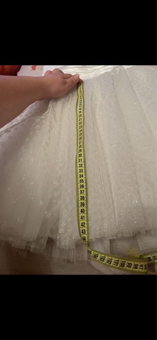 Белое пышное платье