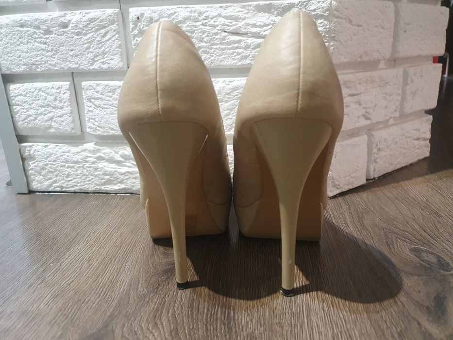 Szpilki 37 Nude Beż
