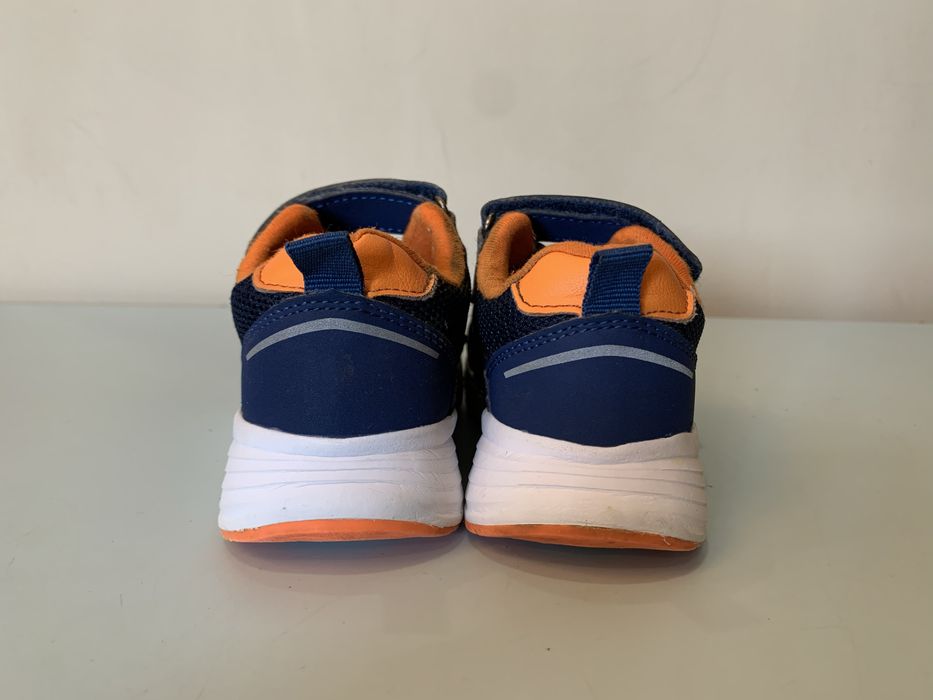 Дитячі кросівки 23-24 розмір