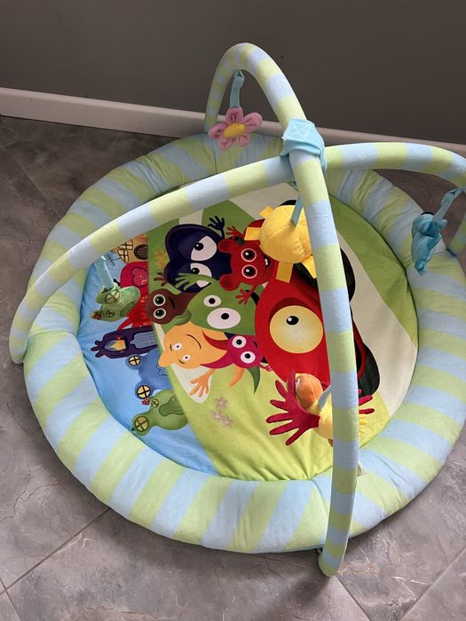 Дитячий підлоговий тренажер, мобіль, розвиваючий килимок