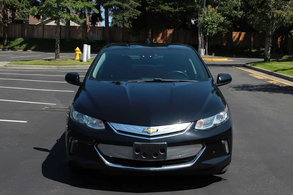 Chevrolet Volt Premier      2017