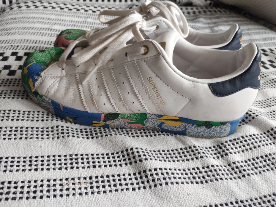 Adidas Superstar W "Her Studio London"