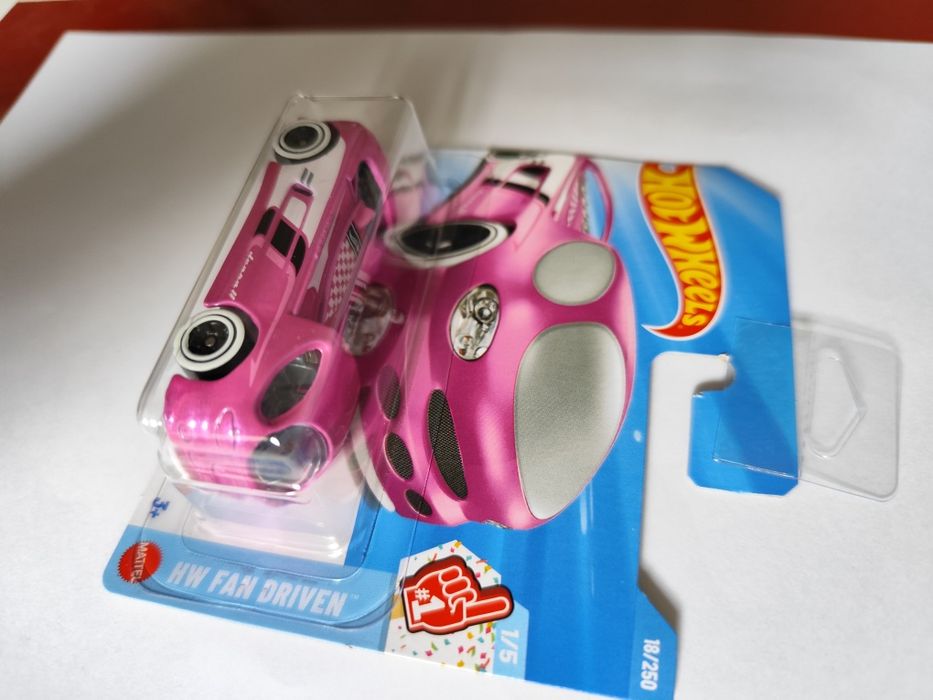 Hot Wheels Deora II