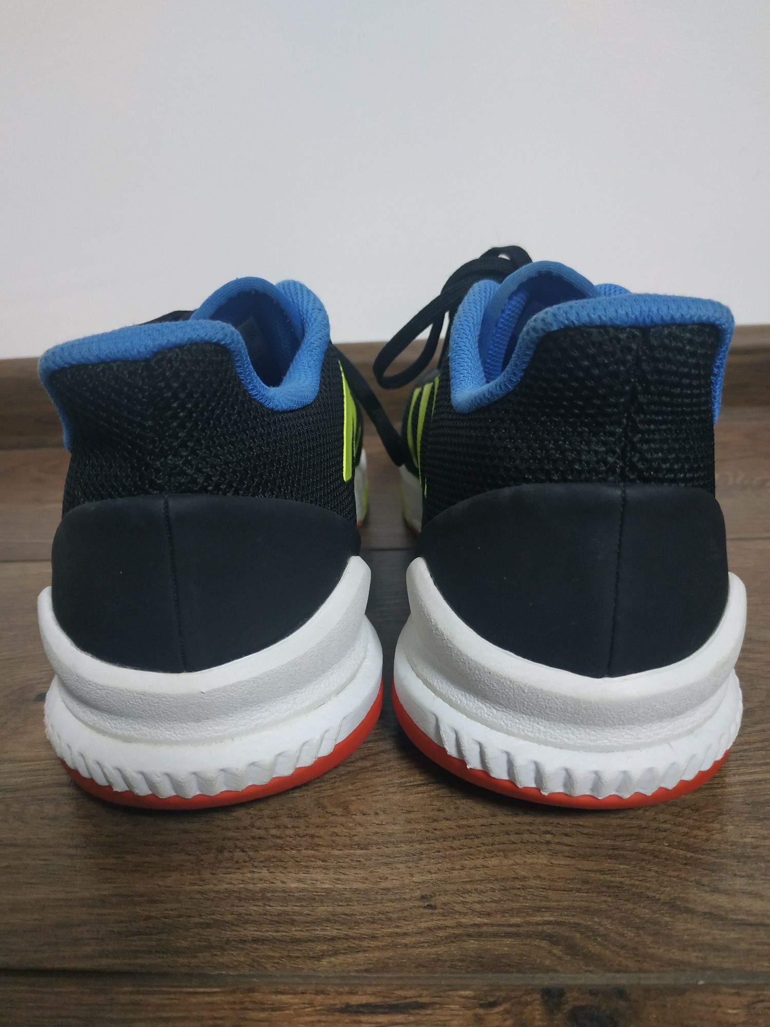 Adidas bounce stabil hotsell